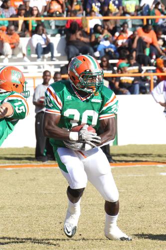 vaughn wilson photo of famu-fsu engineering student philip sylvester playing famu football