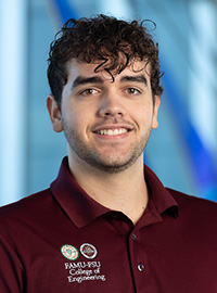 Matthew Valdes headshot