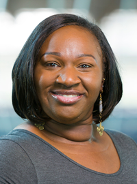 Nicole Fowler headshot