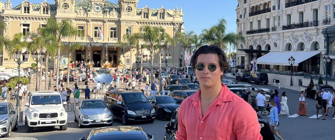 photo of Gilman Scholarship recipient Lucas Deininger in London