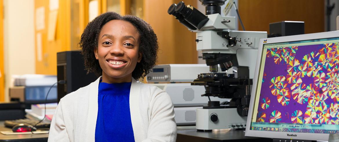 portrait of famu-fsu engineering grad student briona carswell in the chemical engineering lab