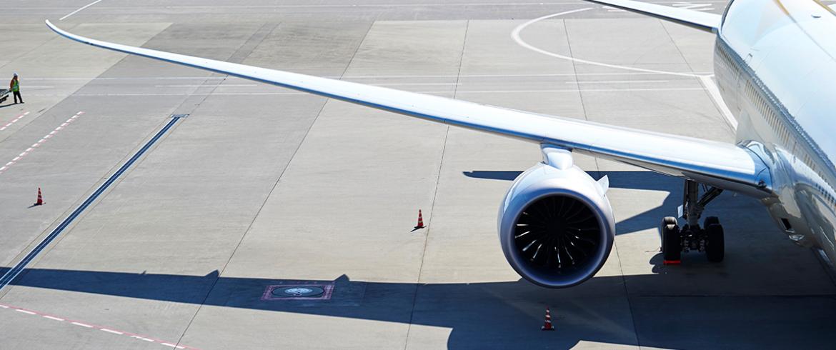 photo of a passenger airplane wing