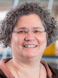 laurie herring headshot