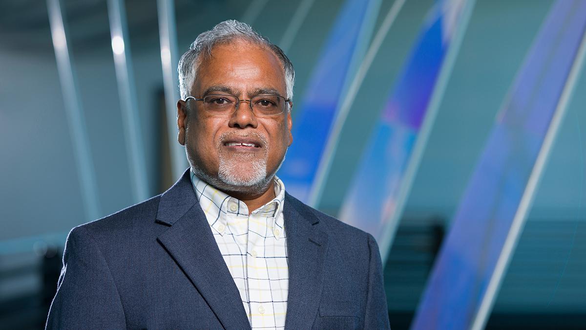 portrait of Ayyalusamy "Rams" Ramamoorthy at famu-fsu engineering