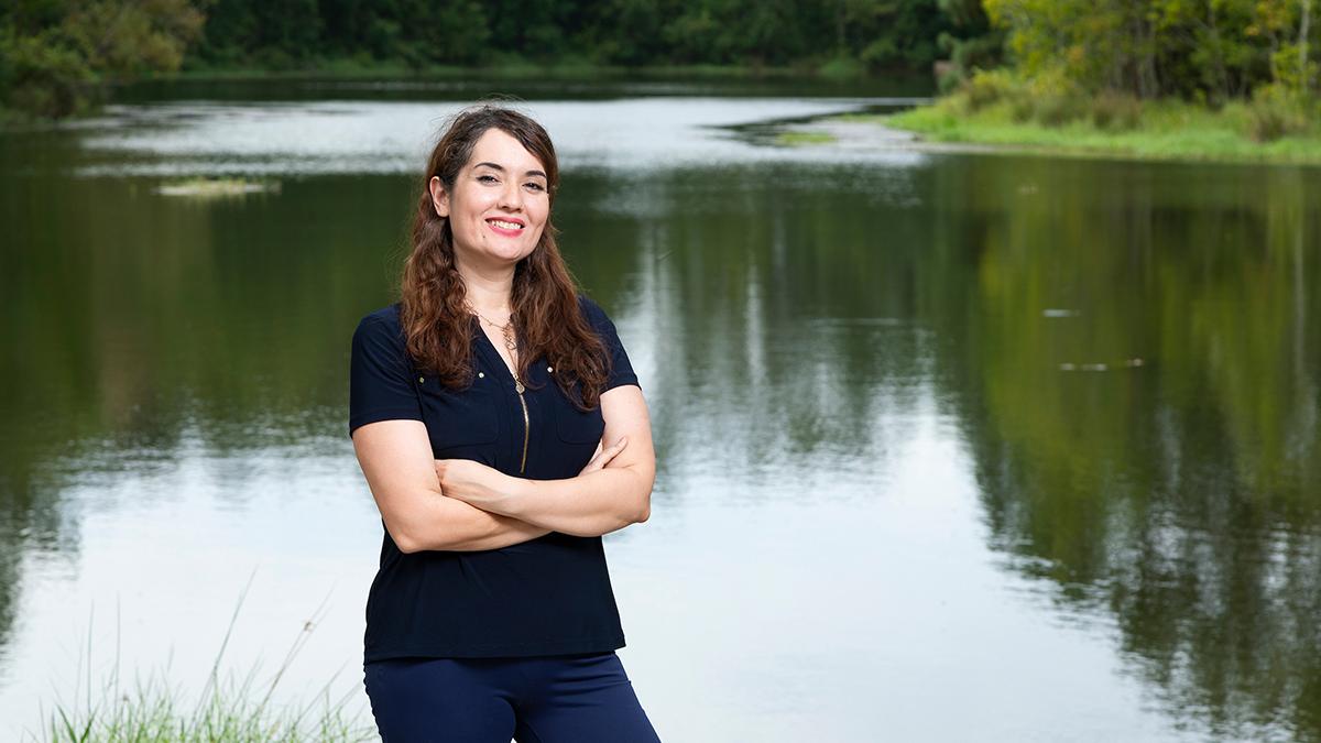 photo of famu-fsu engineering professor nasrin alamdari in front of verdant lake