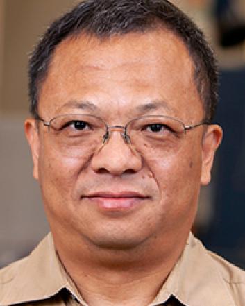 richard liang 2021 headshot