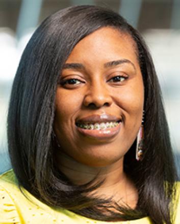 headshot of chynelle bruce