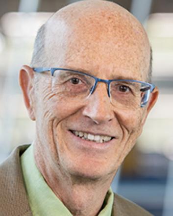 theo siegrist headshot