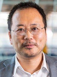 headshot of famu-fsu engineering professor sungmoon jung